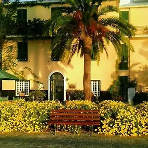 hotel-beau-rivage.hotelitalianriviera.com/