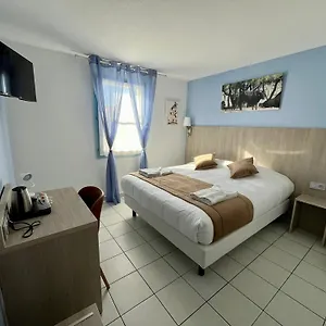 hotel-les-arcades-saintes-maries-de-la-mer.fr-provencehotel.com/