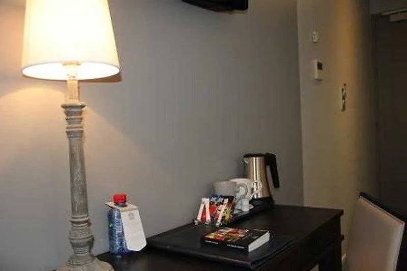 Hotel Montcalm Parijs 3*,