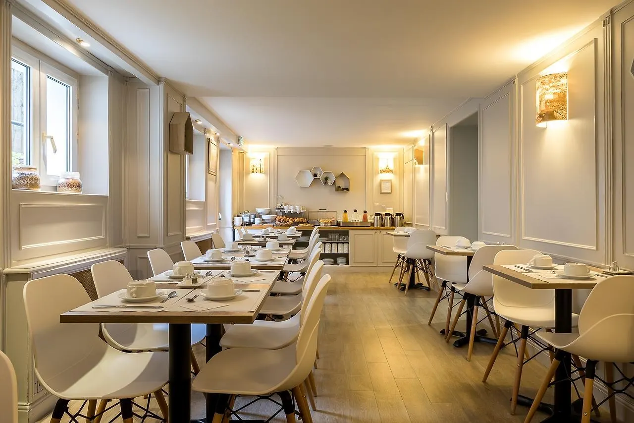 Hotel Montcalm Paris 3*,